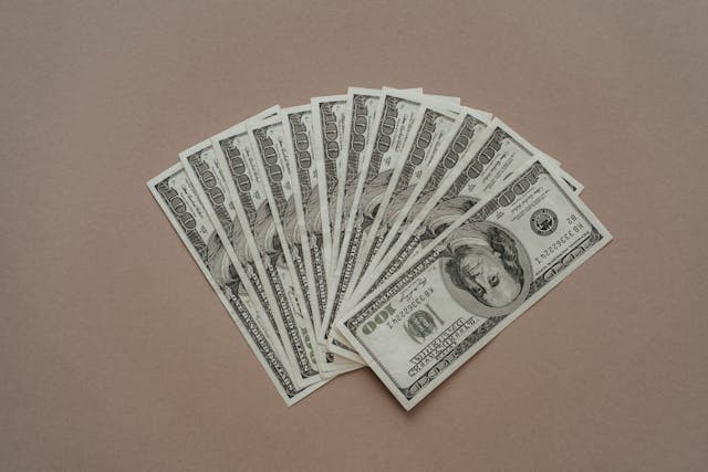 Como Funcionam os Slots Temáticos Inspirados em Símbolos de Prosperidade